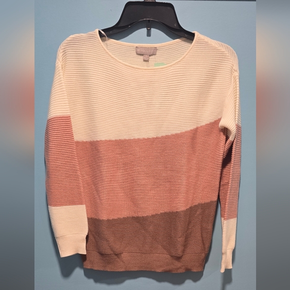 sweater - Picture 5 of 5